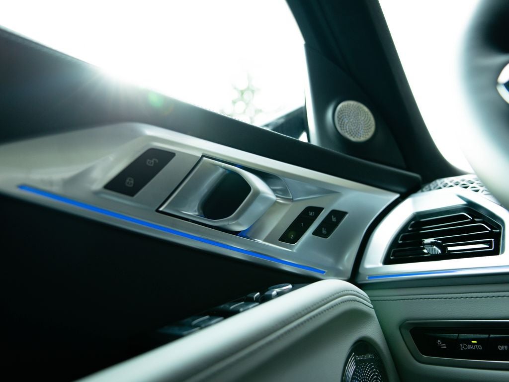 2026 BMW XM Label