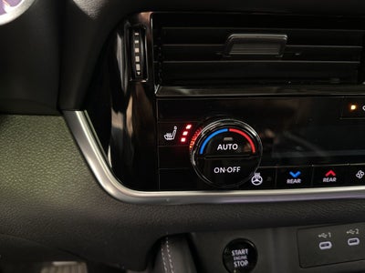 2025 Nissan Rogue Platinum