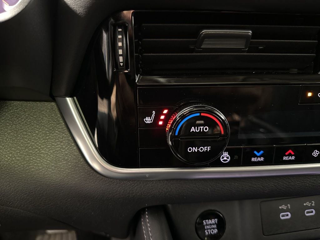 2025 Nissan Rogue Platinum