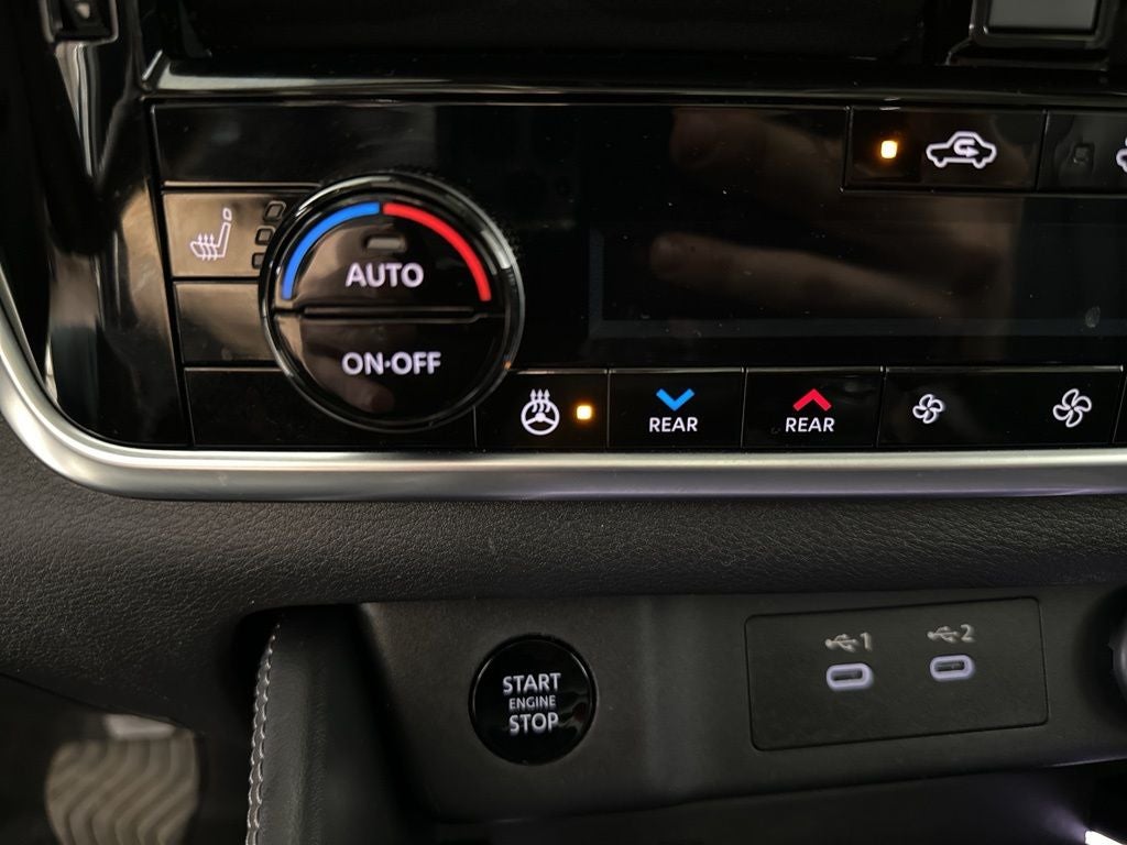 2025 Nissan Rogue Platinum