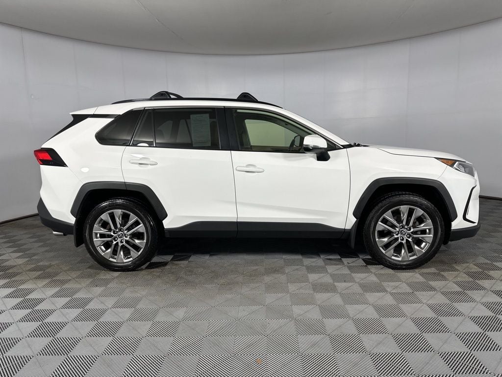 2020 Toyota RAV4 XLE Premium