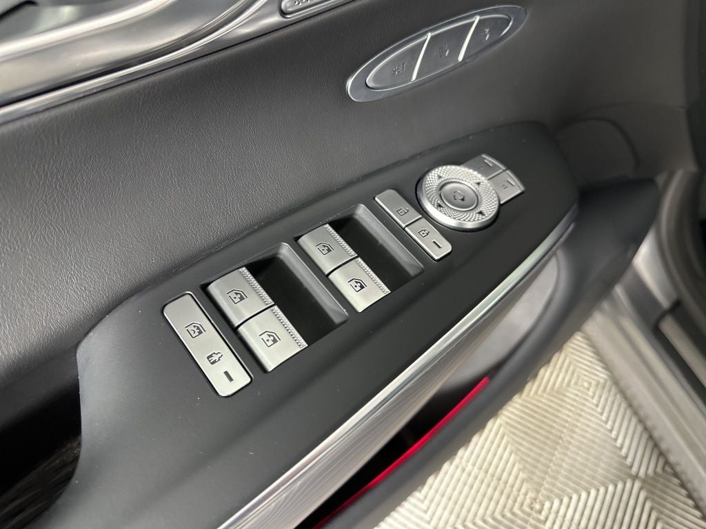 2022 Genesis GV70 2.5T