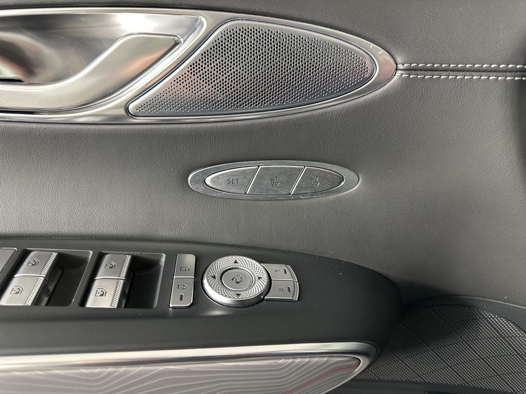 2022 Genesis GV70 2.5T