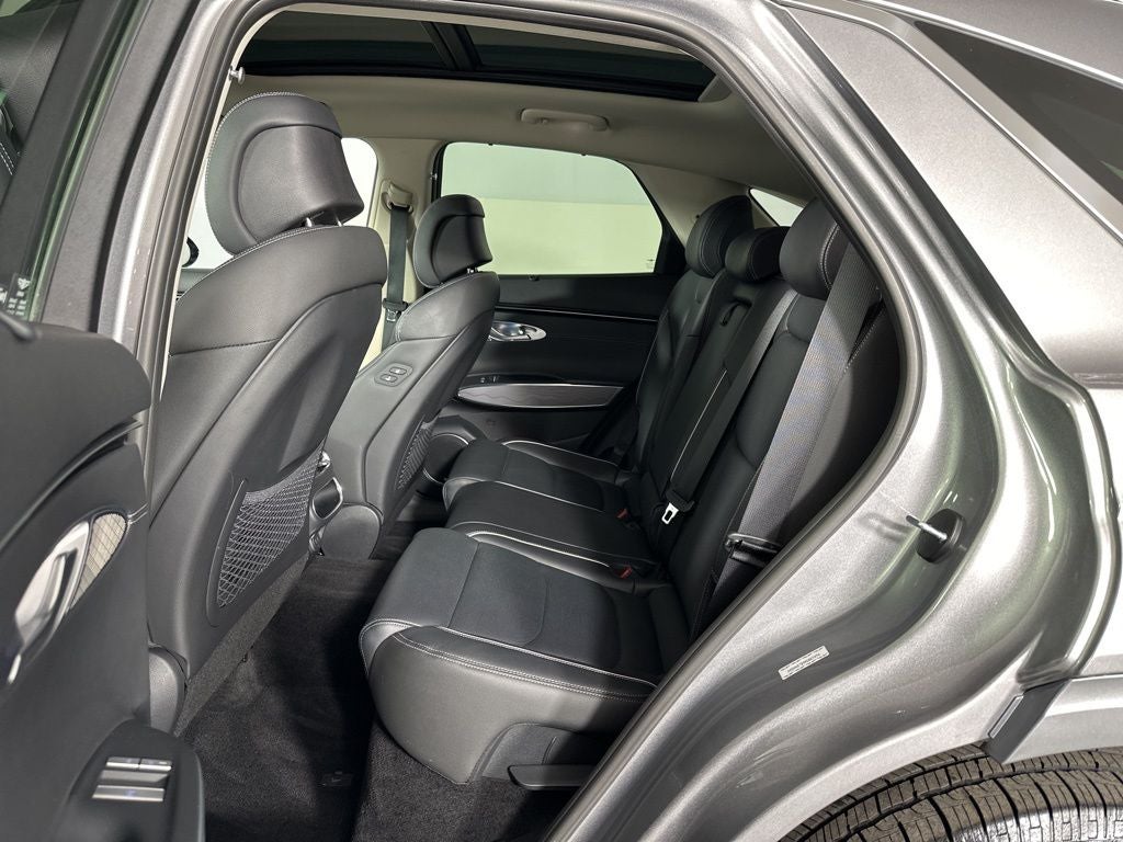 2022 Genesis GV70 2.5T