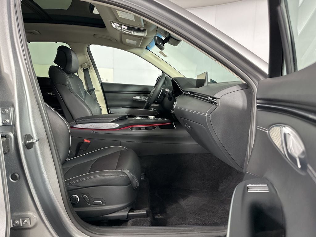 2022 Genesis GV70 2.5T