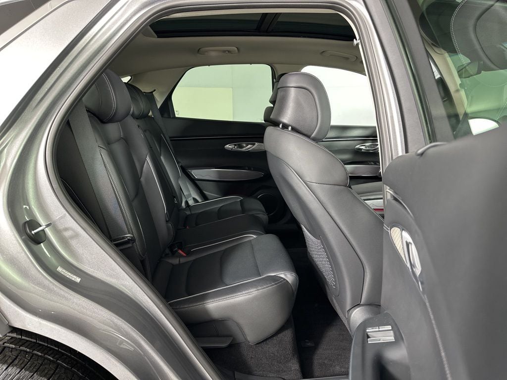 2022 Genesis GV70 2.5T