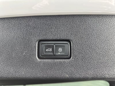 2023 Audi Q8 55 Prestige quattro