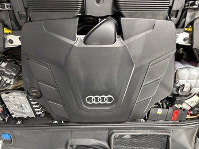 2023 Audi Q8 55 Prestige quattro