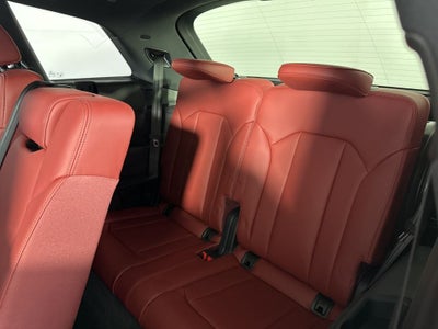 2025 Audi SQ7 Prestige quattro