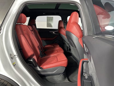 2025 Audi SQ7 Prestige quattro