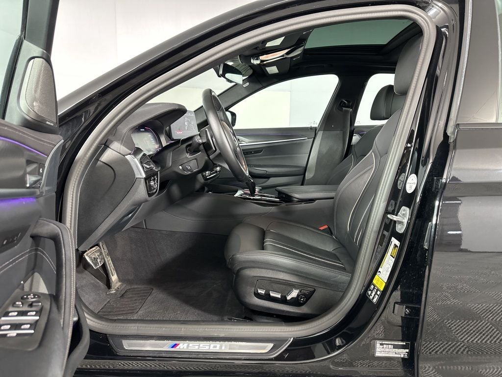 2023 BMW 5 Series M550i xDrive