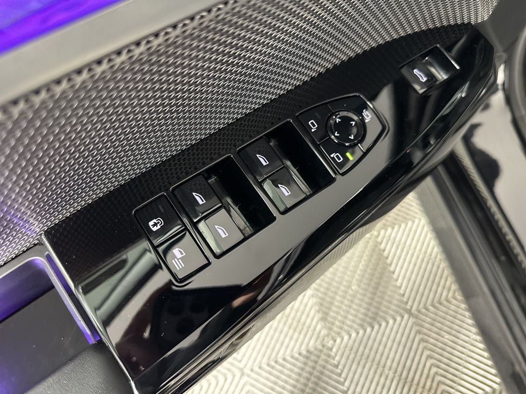 2023 BMW 7 Series 760i xDrive