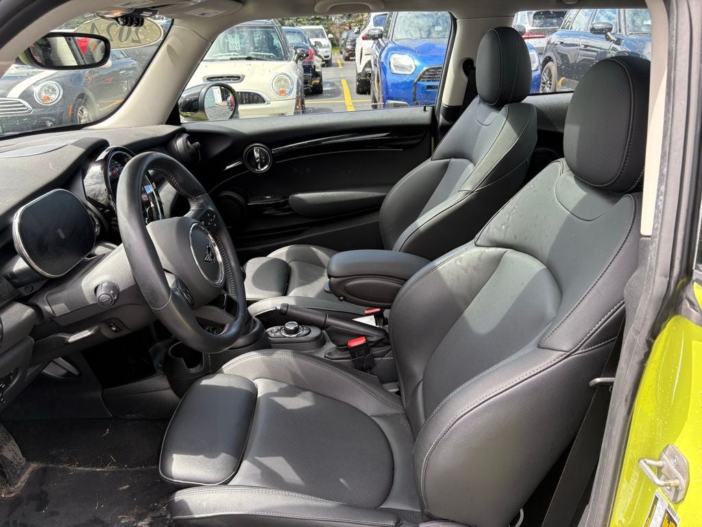 2024 MINI Cooper S Signature Hardtop 2 Door
