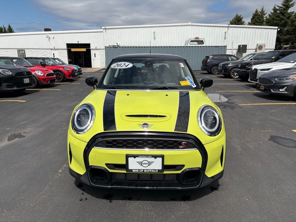 2024 MINI Cooper S Signature Hardtop 2 Door