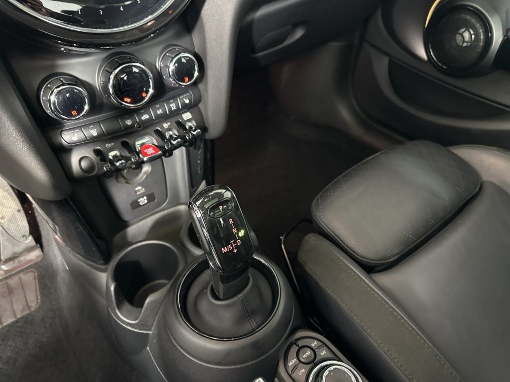 2022 MINI Cooper S Iconic