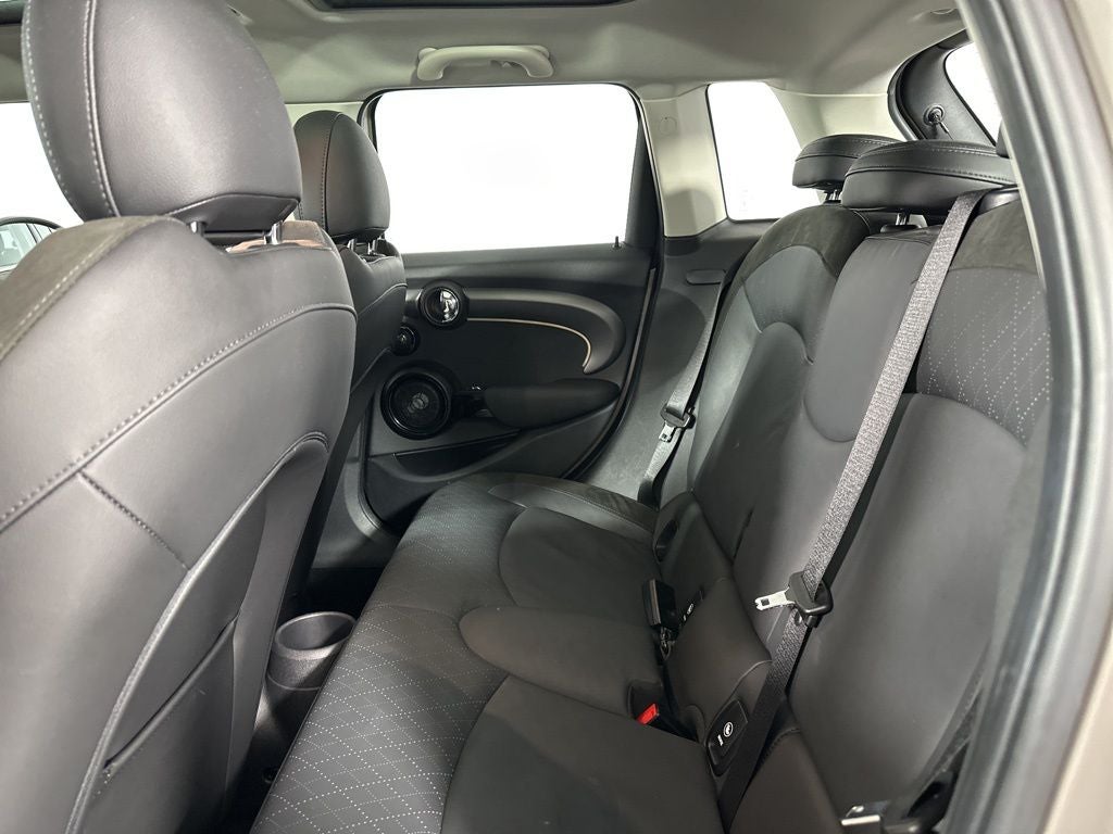 2022 MINI Cooper S Iconic