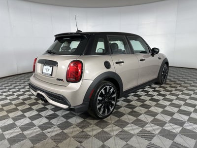 2022 MINI Cooper S Iconic