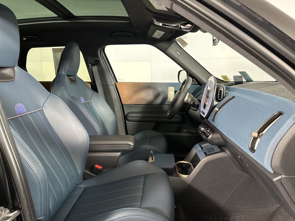 2025 MINI Cooper S Countryman Iconic