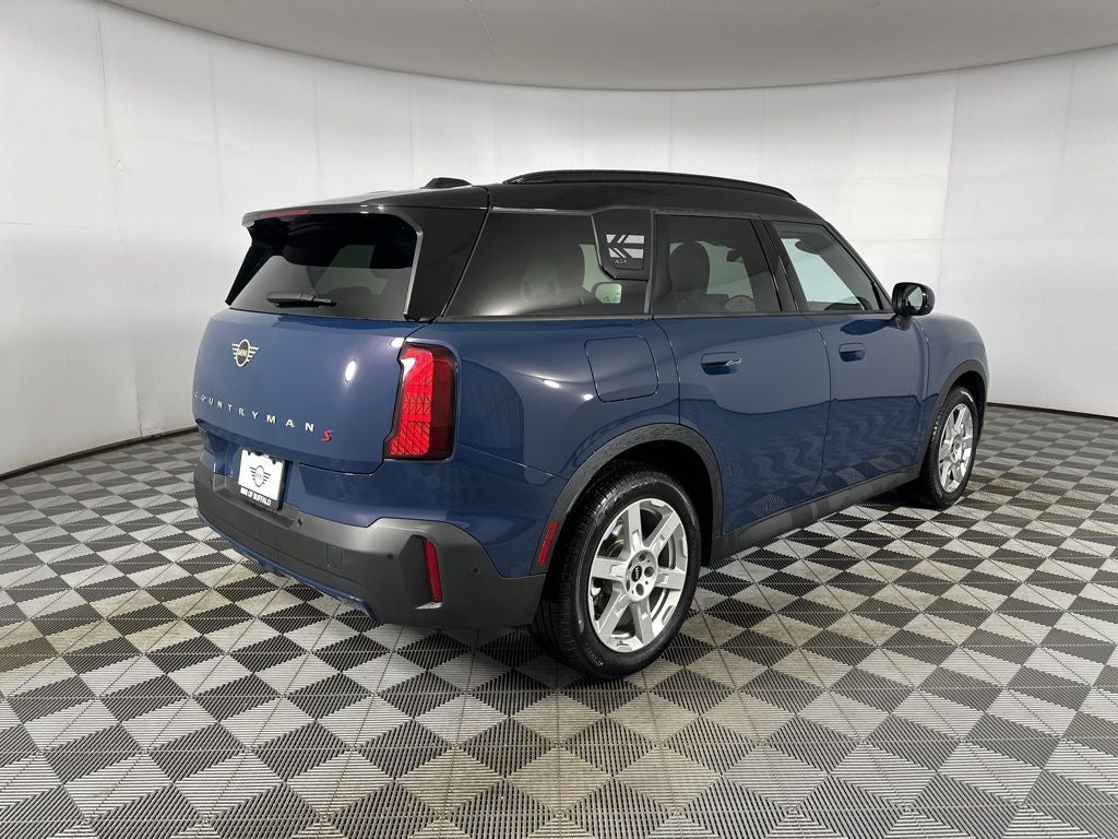 2026 MINI Cooper S Countryman Iconic