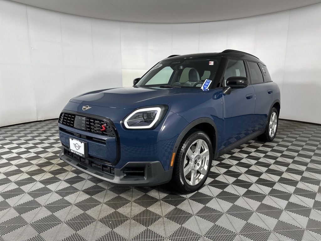 2026 MINI Cooper S Countryman Iconic