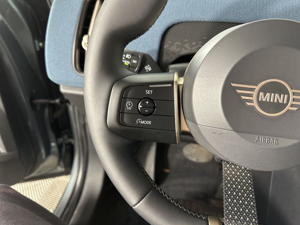 2026 MINI Cooper S Countryman Signature Plus