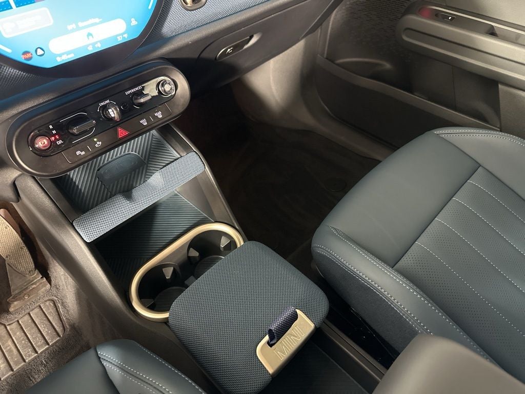 2026 MINI Cooper S Countryman Signature Plus