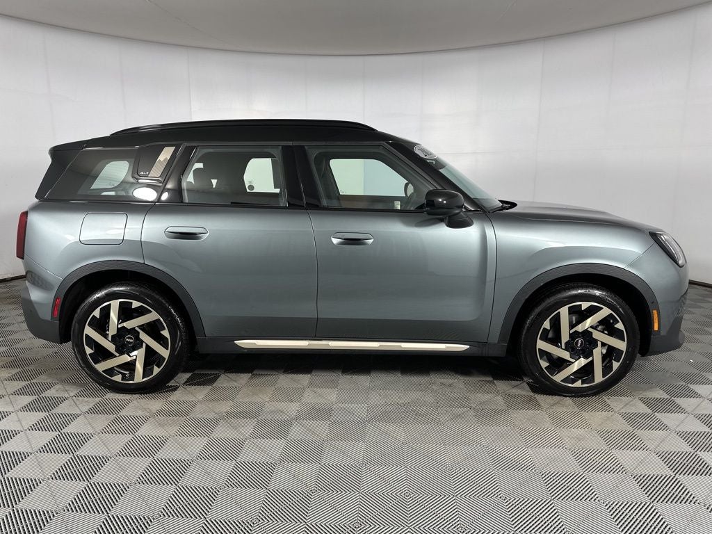 2026 MINI Cooper S Countryman Signature Plus