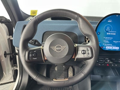 2025 MINI Cooper Countryman Signature Plus SE
