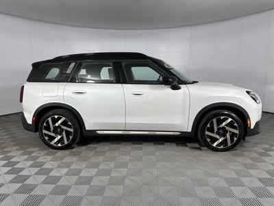 2025 MINI Cooper Countryman Signature Plus SE