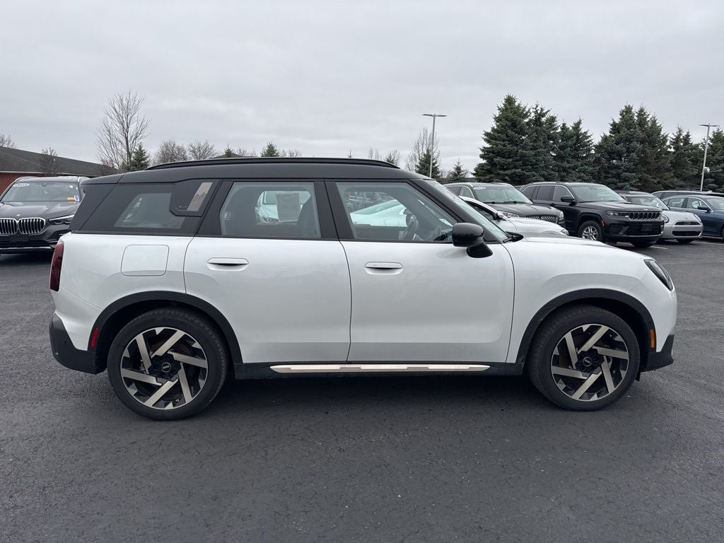 2025 MINI Cooper Countryman SE Signature Plus