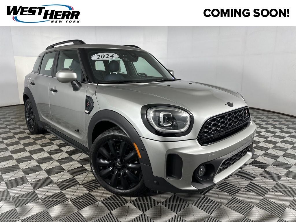 2024 MINI Cooper S Countryman Iconic