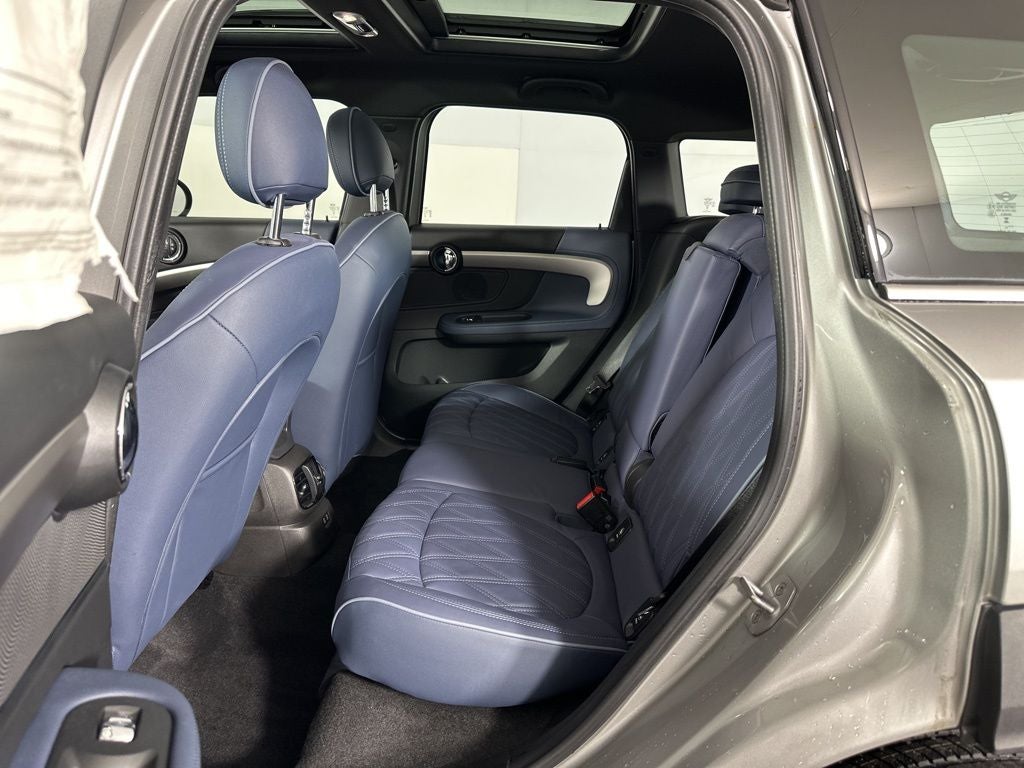 2024 MINI Cooper S Countryman Iconic
