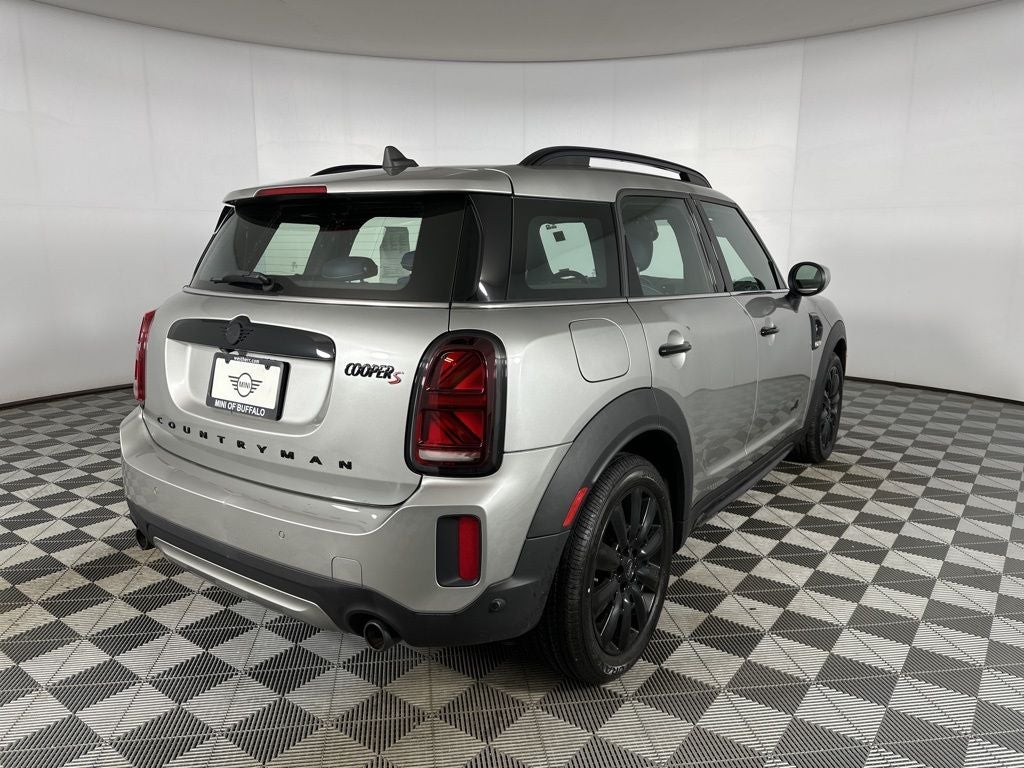 2024 MINI Cooper S Countryman Iconic