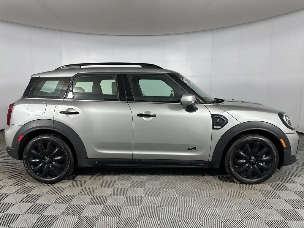 2024 MINI Cooper S Countryman Iconic