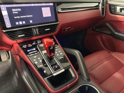 2021 Porsche Cayenne Base