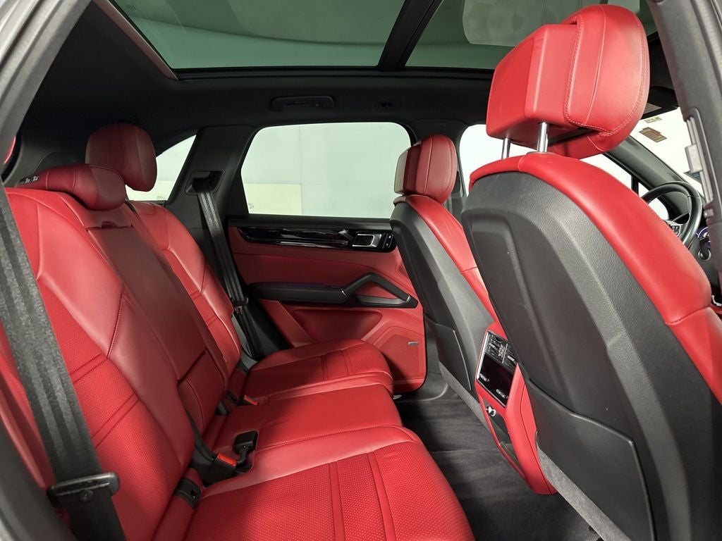 2021 Porsche Cayenne Base