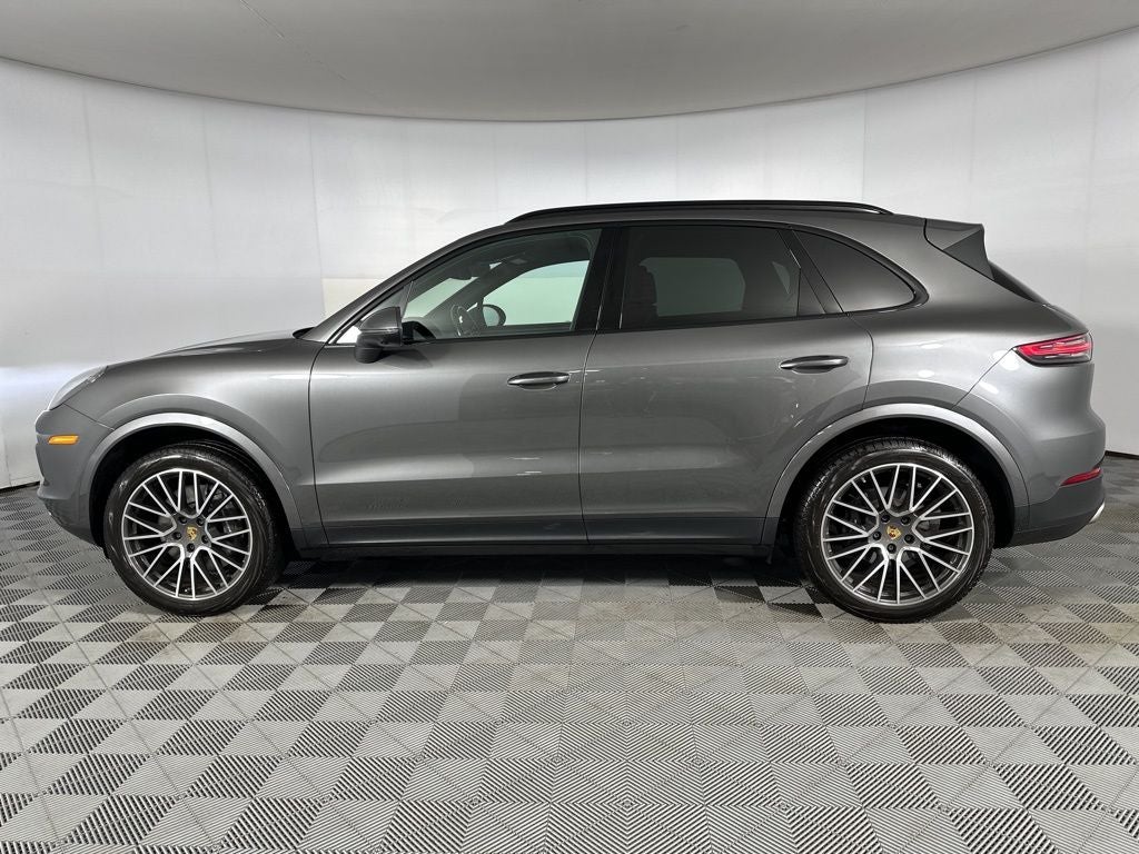 2021 Porsche Cayenne Base