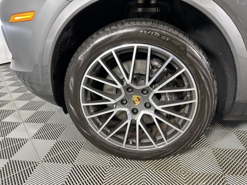 2021 Porsche Cayenne Base