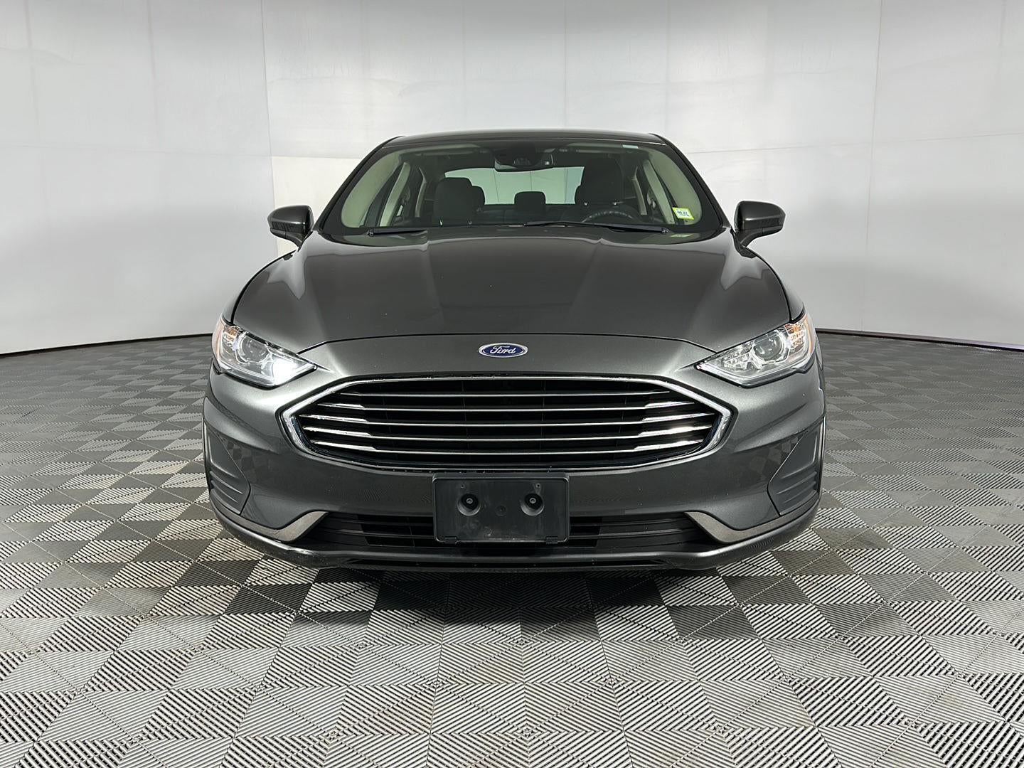 2020 Ford Fusion Hybrid SE