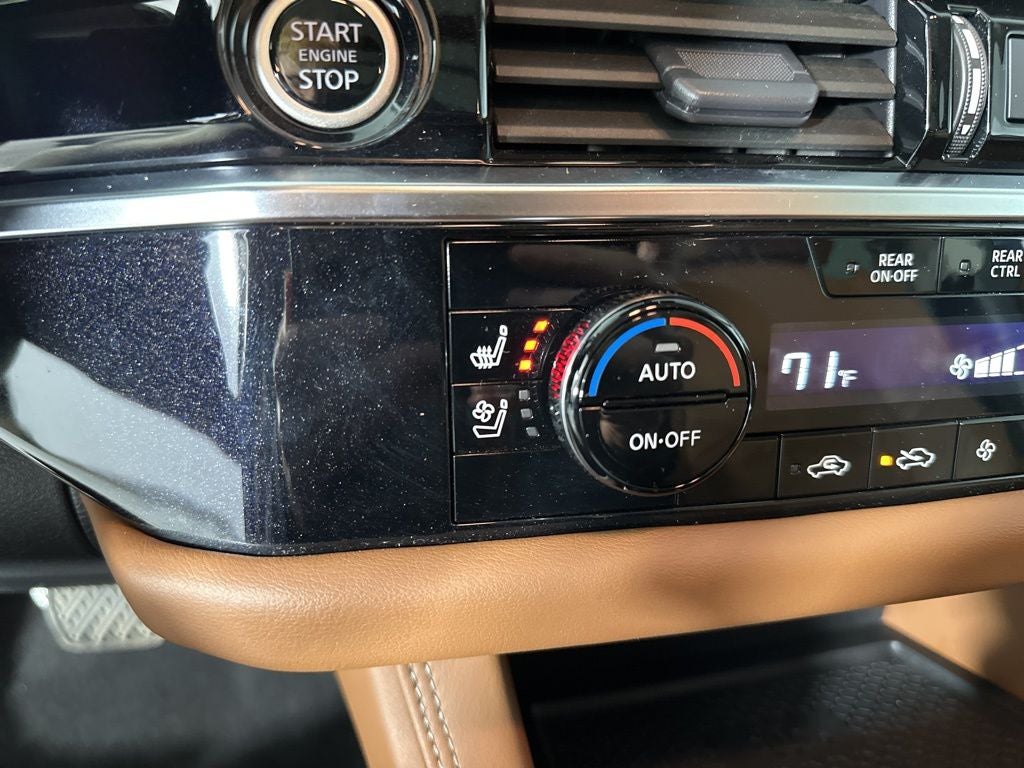 2024 Nissan Pathfinder Platinum