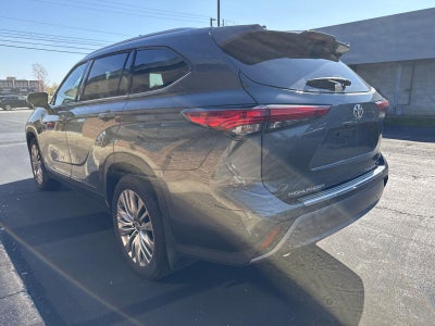 2022 Toyota Highlander Platinum