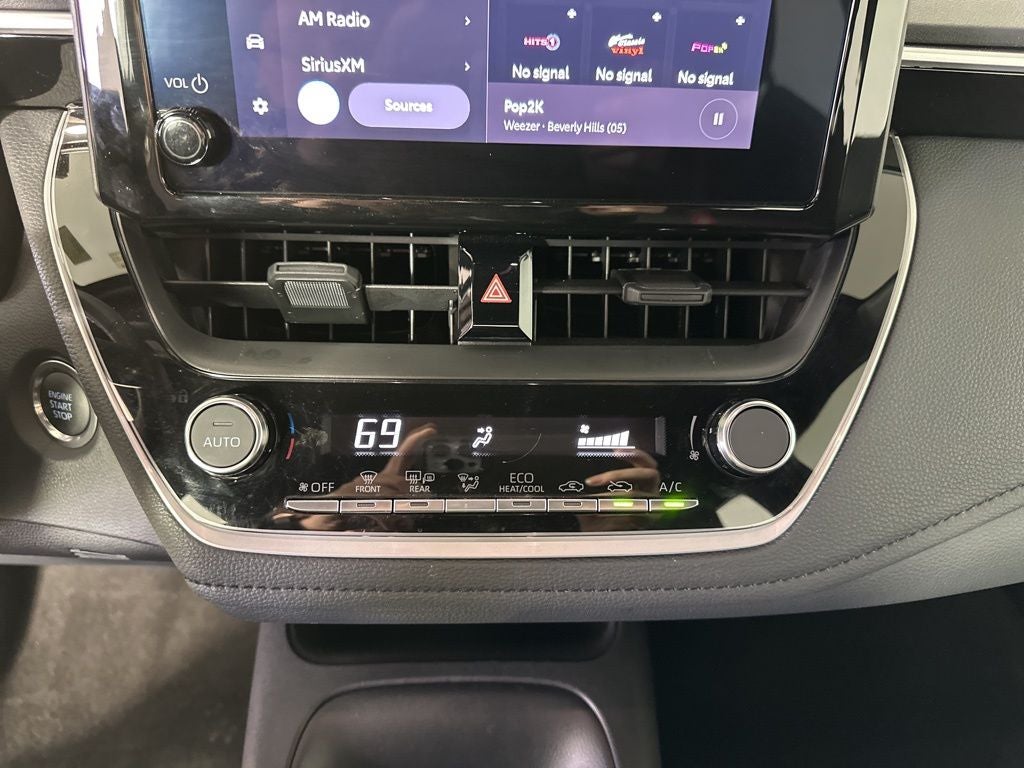 2025 Toyota Corolla SE