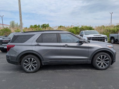 2022 Ford Explorer ST-Line