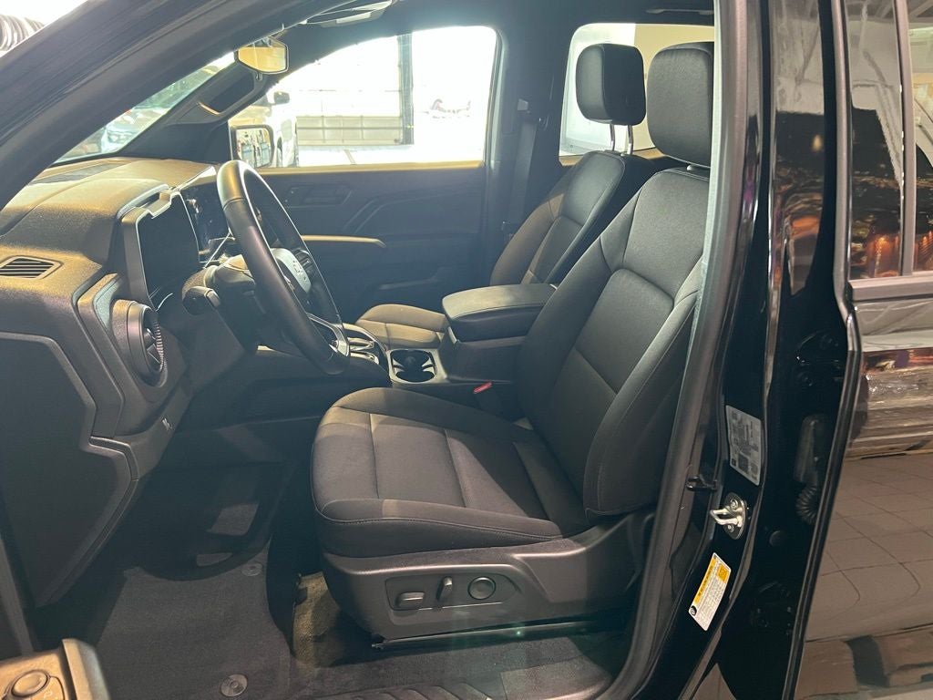 2025 Chevrolet Colorado Work Truck