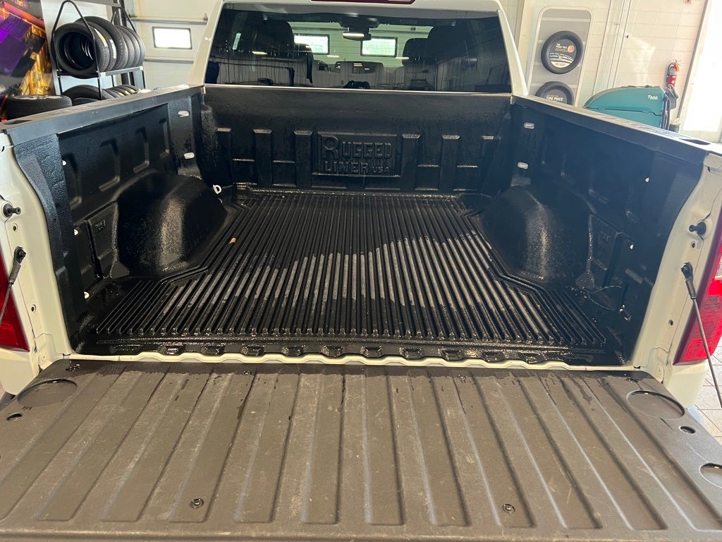 2025 Chevrolet Silverado 1500 LT LT1