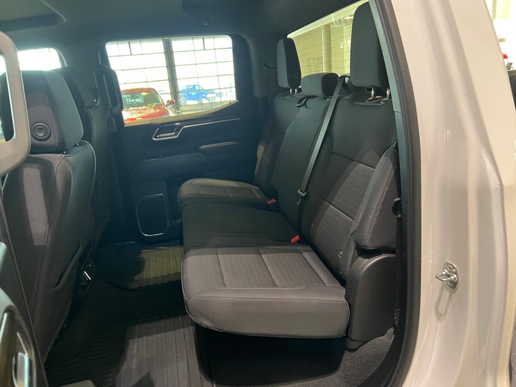 2025 Chevrolet Silverado 1500 LT LT1