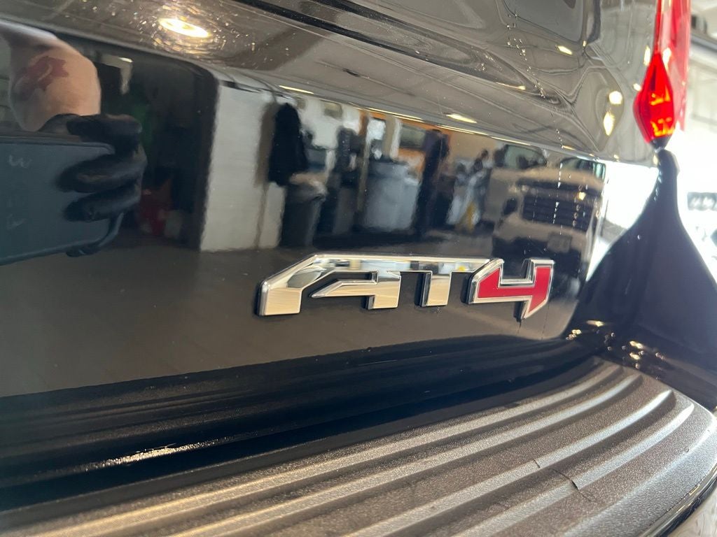2023 GMC Yukon AT4