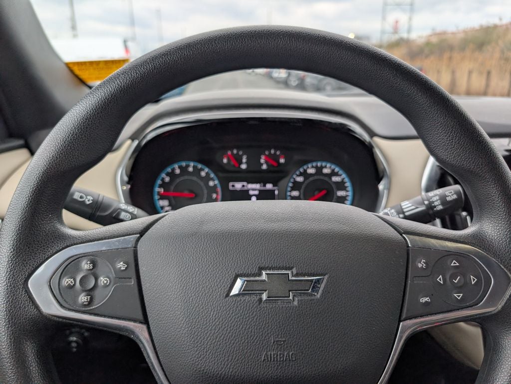 2022 Chevrolet Traverse LS