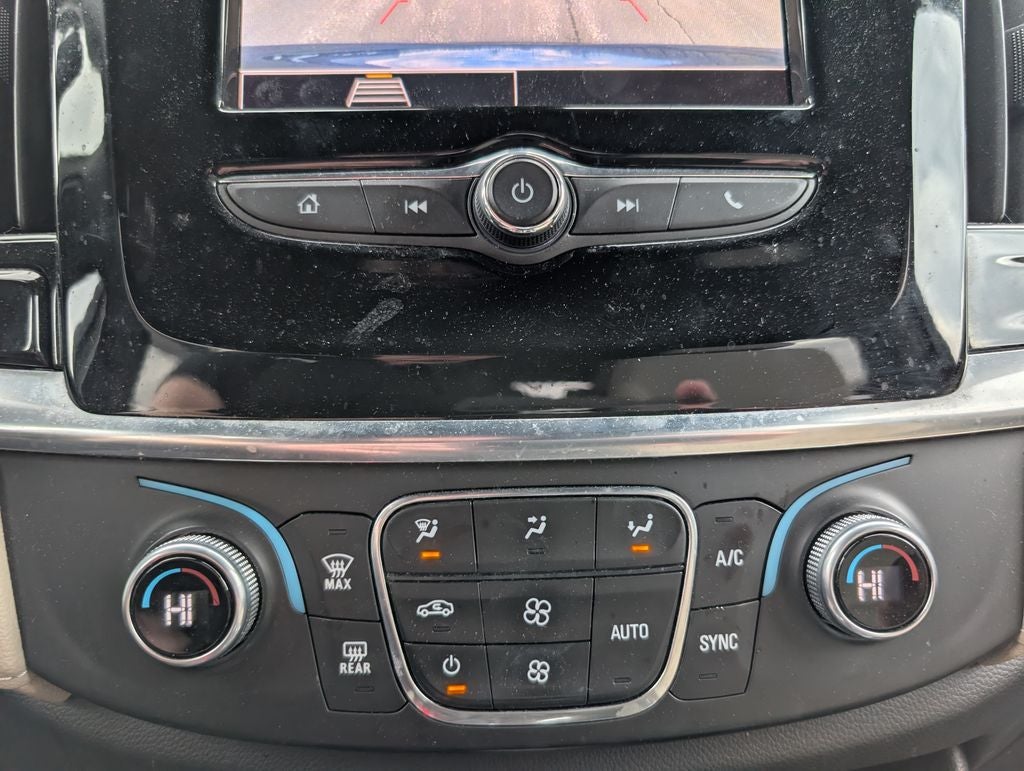 2022 Chevrolet Traverse LS