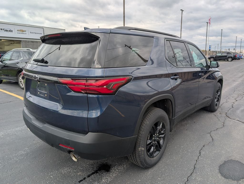 2022 Chevrolet Traverse LS